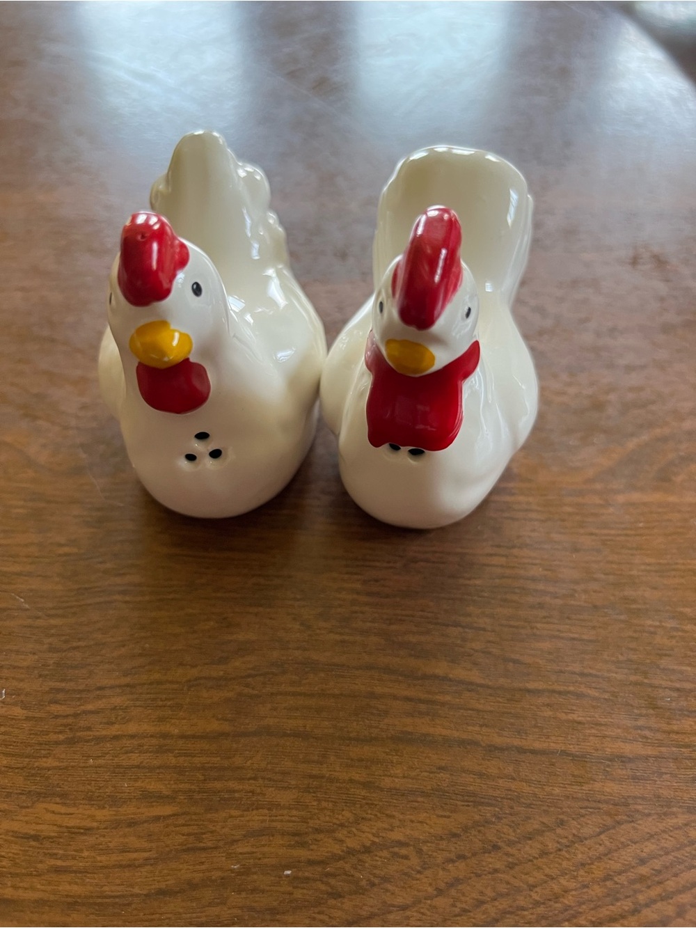 White Ceramic Chicken Salt and Pepper Shaker Set
